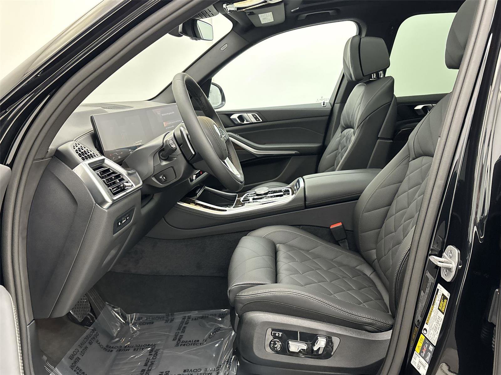 Used 2026 BMW X5 xDrive50e w/ Climate Comfort Package image 25