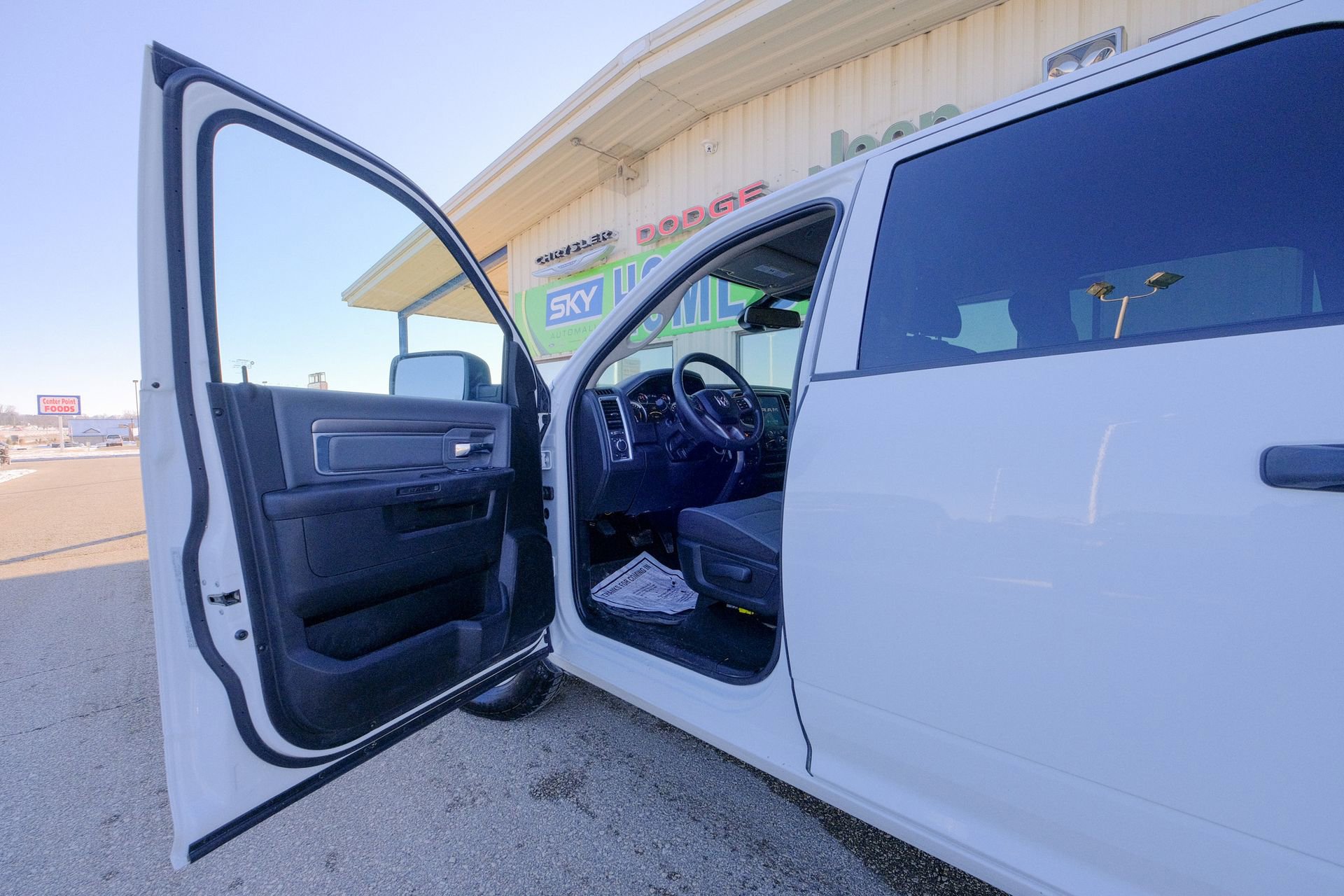 Used 2023 RAM 1500 Classic SLT w/ Electronics Group image 27