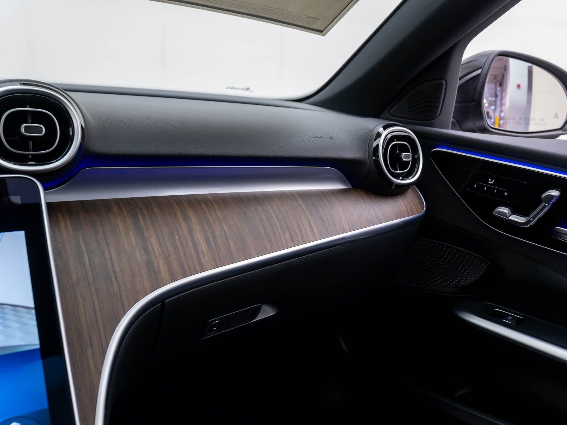 New 2026 Mercedes-Benz C 300 4MATIC Sedan image 27