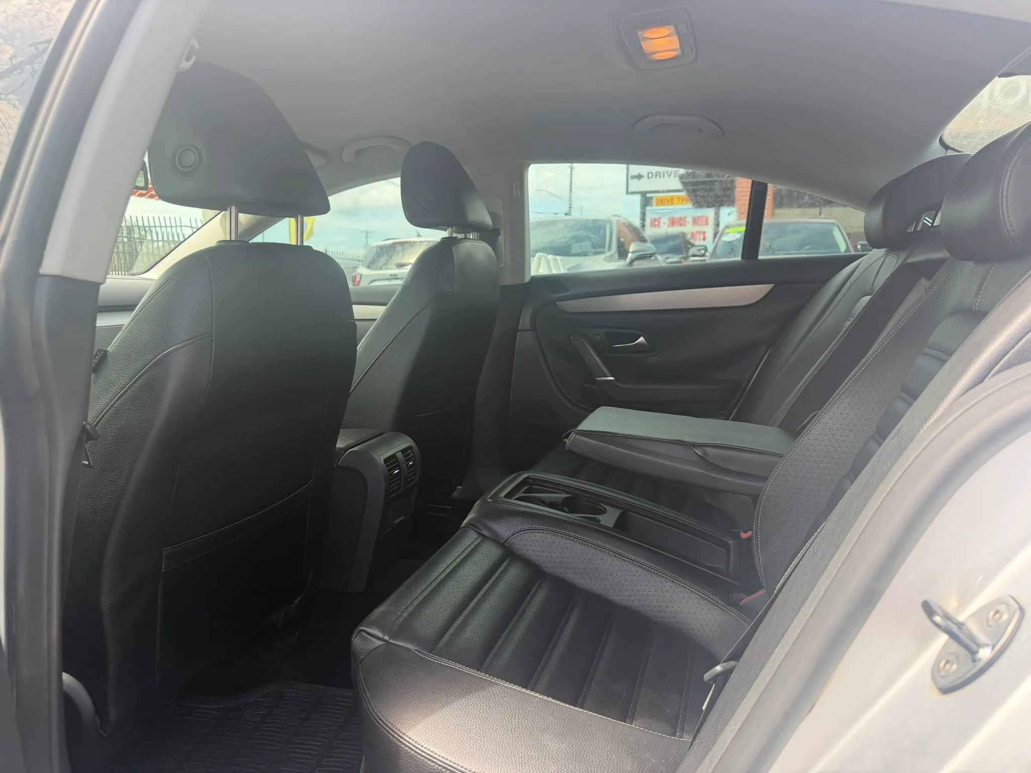 Used 2012 Volkswagen CC Lux Limited FWD image 13
