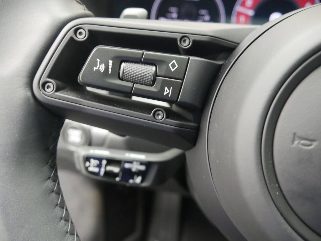 Certified 2026 Porsche 911 Carrera image 22