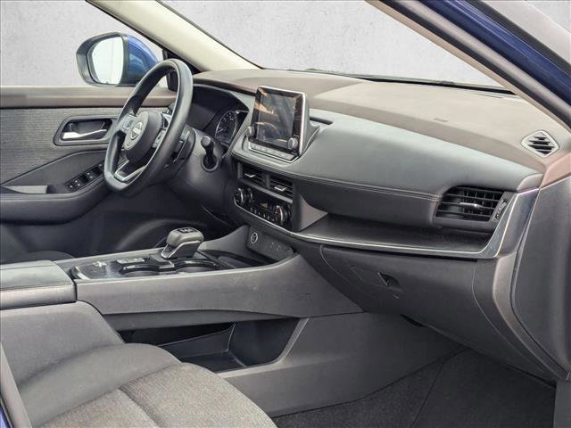 Used 2023 Nissan Rogue SV image 22