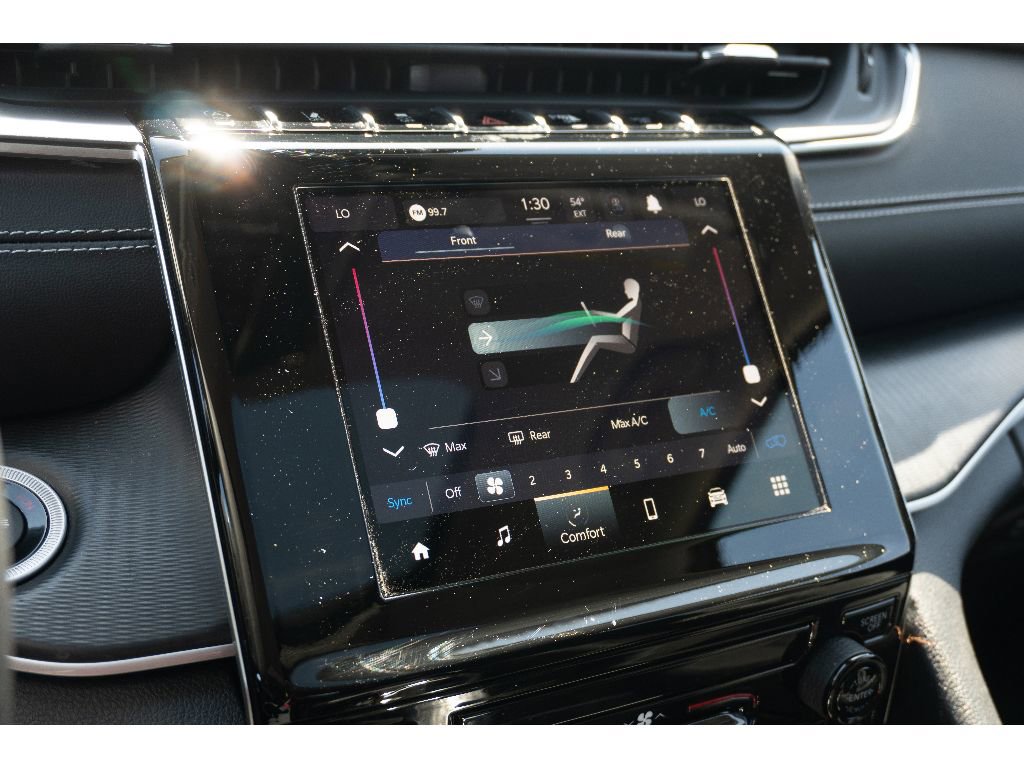 Used 2024 Jeep Grand Cherokee L Laredo image 25