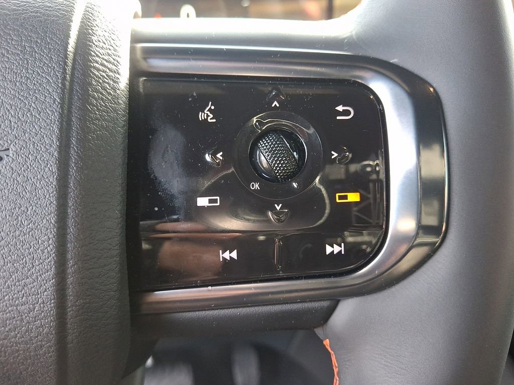 Certified 2025 Nissan Armada PRO-4X image 22