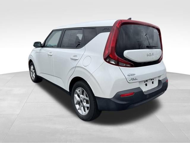 Used 2022 Kia Soul LX w/ Technology Package image 6