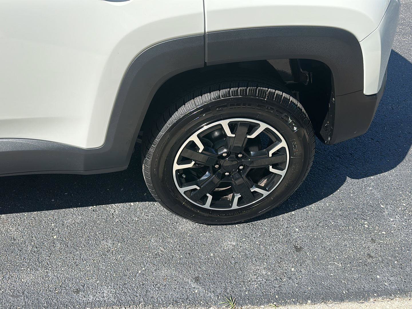 Used 2023 Jeep Renegade Trailhawk AWD/4WD image 20