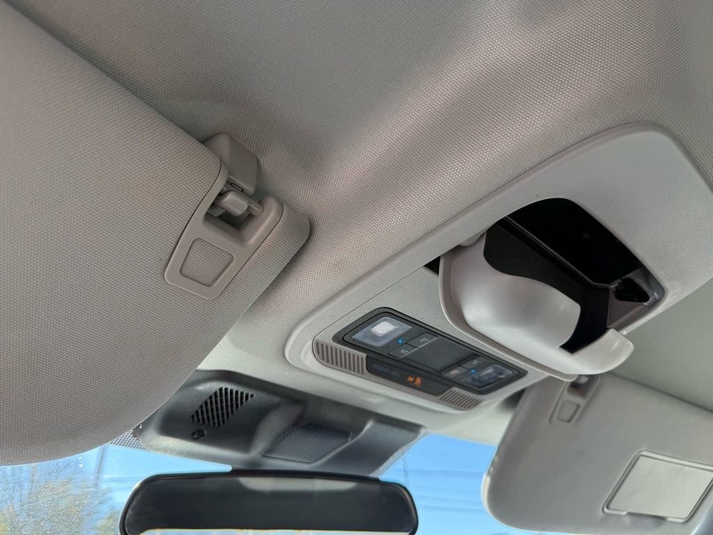 Used 2023 Ford F150 XLT image 28