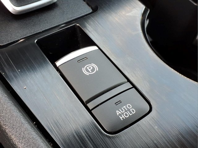 Certified 2023 Nissan Rogue SV w/ SV Premium B Package AWD/4WD image 18