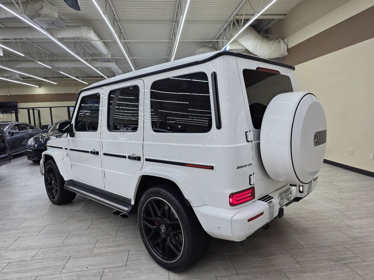 Used 2021 Mercedes-Benz G 63 AMG 4MATIC w/ G Manufaktur Interior Package image 8
