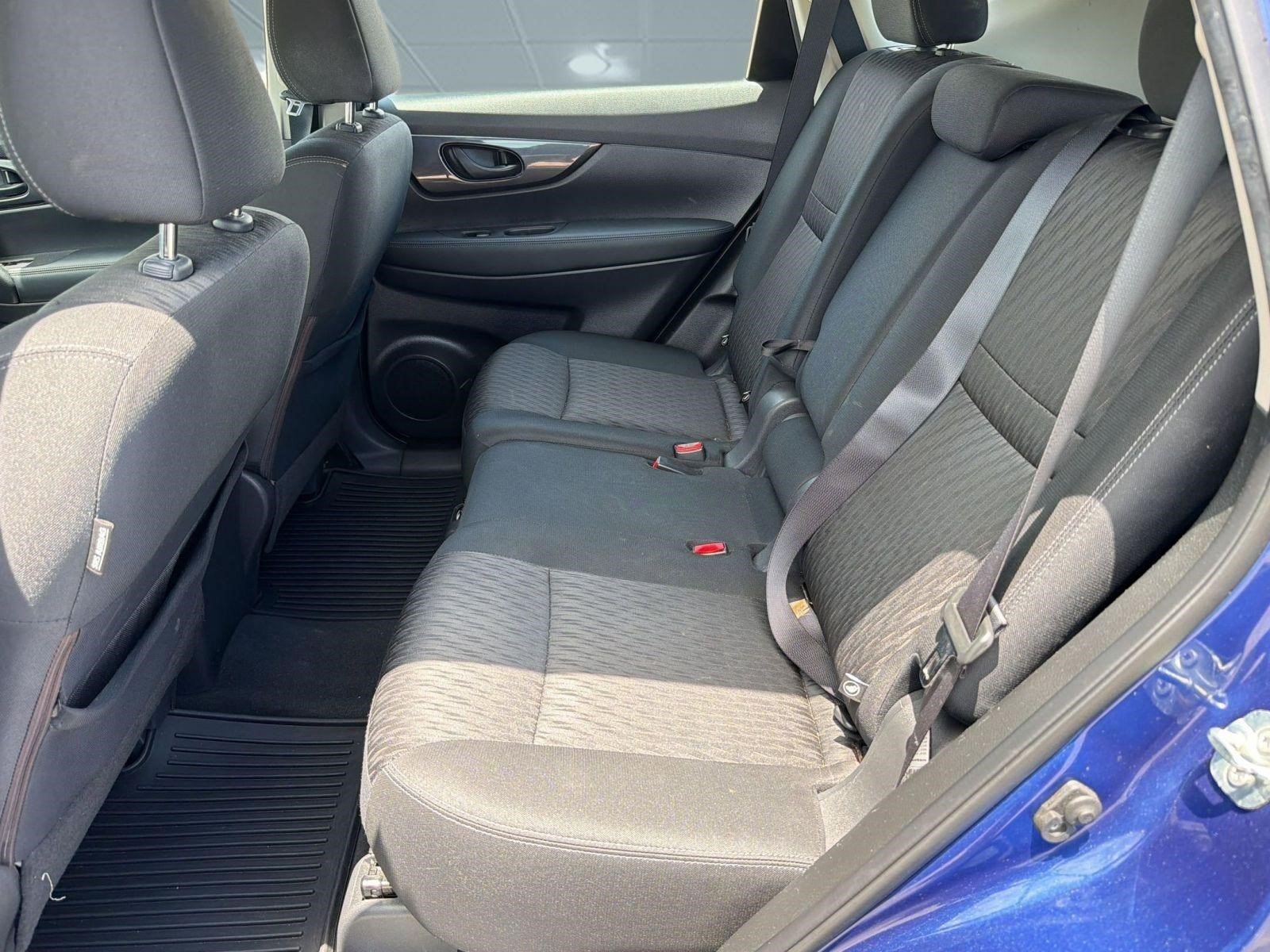 Used 2019 Nissan Rogue S AWD/4WD image 14