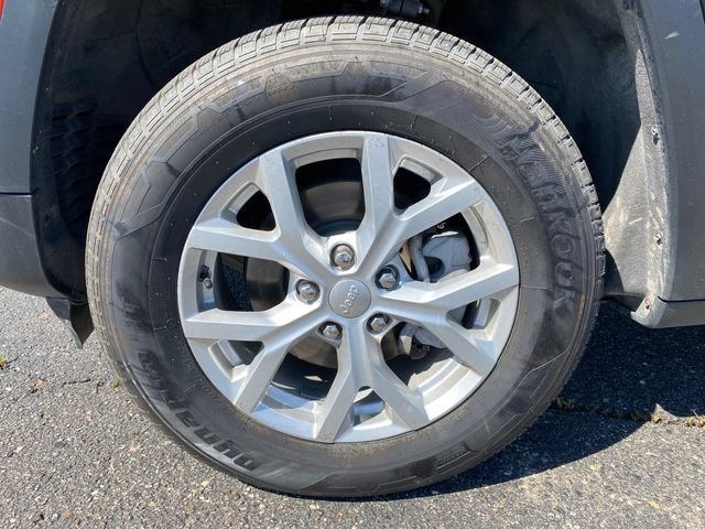 Used 2023 Jeep Grand Cherokee Limited AWD/4WD image 24