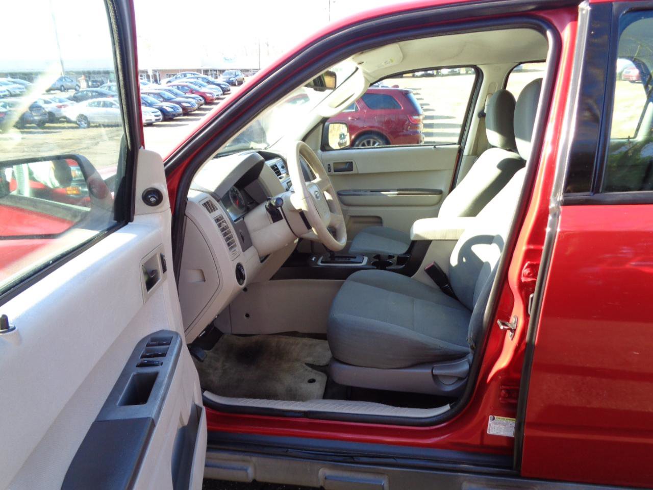 Used 2010 Ford Escape XLS FWD image 12