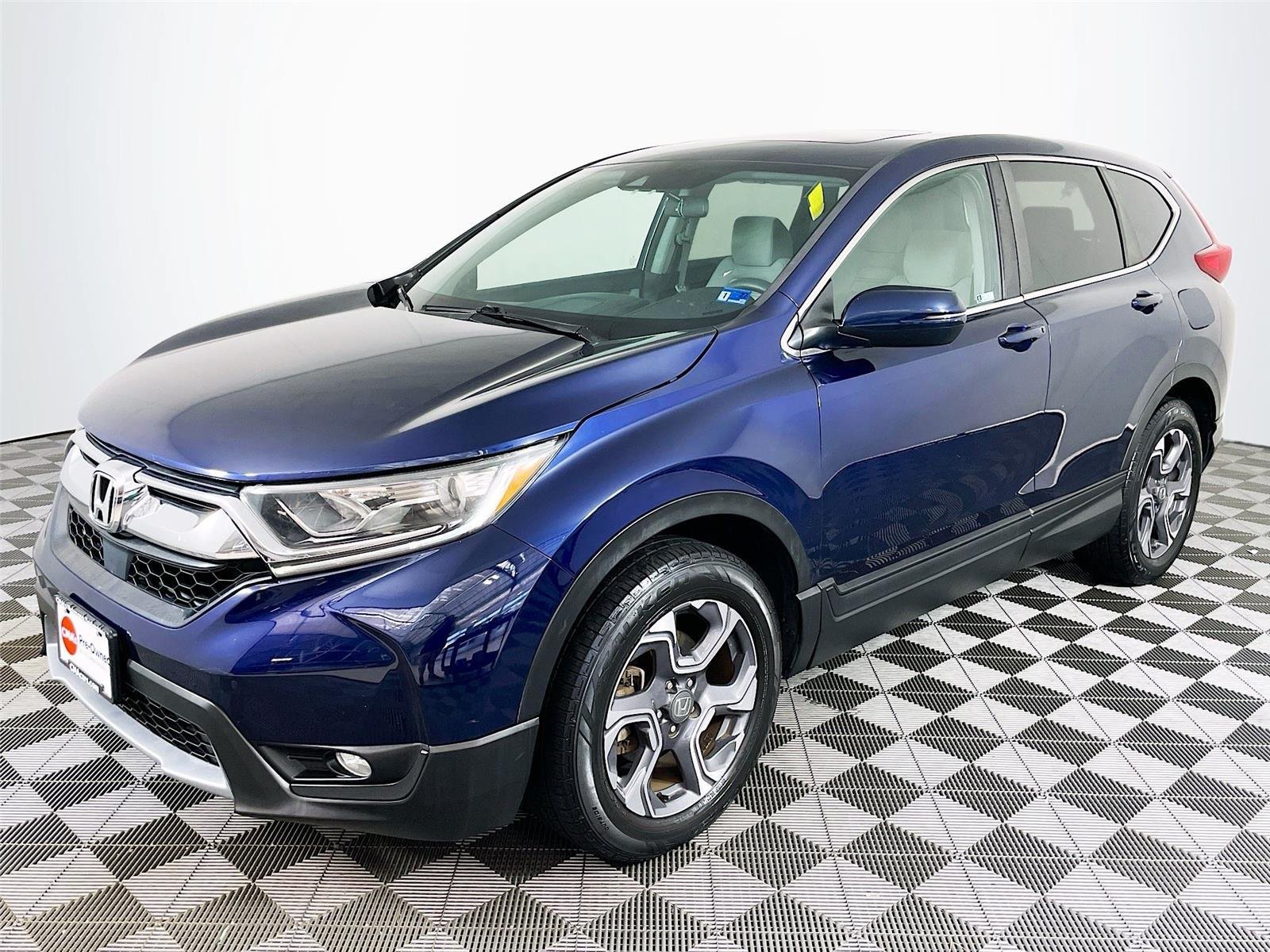 Used 2018 Honda CR-V EX image 3