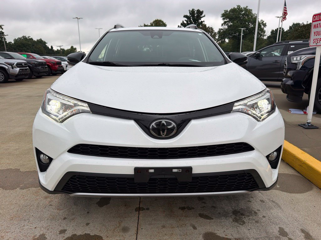 Used 2018 Toyota RAV4 SE w/ All Weather Liner Package AWD/4WD image 2