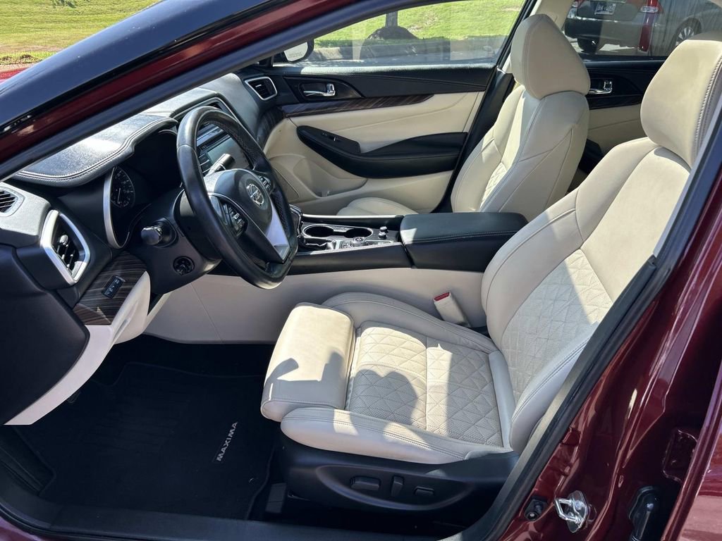 Used 2017 Nissan Maxima Platinum w/ Interior Lighting Package image 20