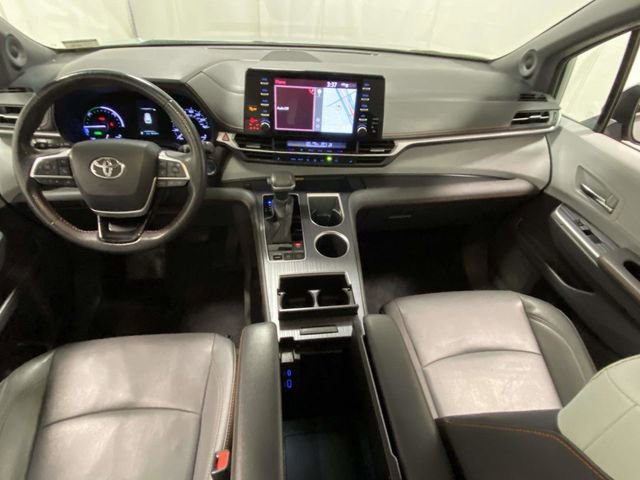 Used 2022 Toyota Sienna XSE w/ XSE Plus Package image 10
