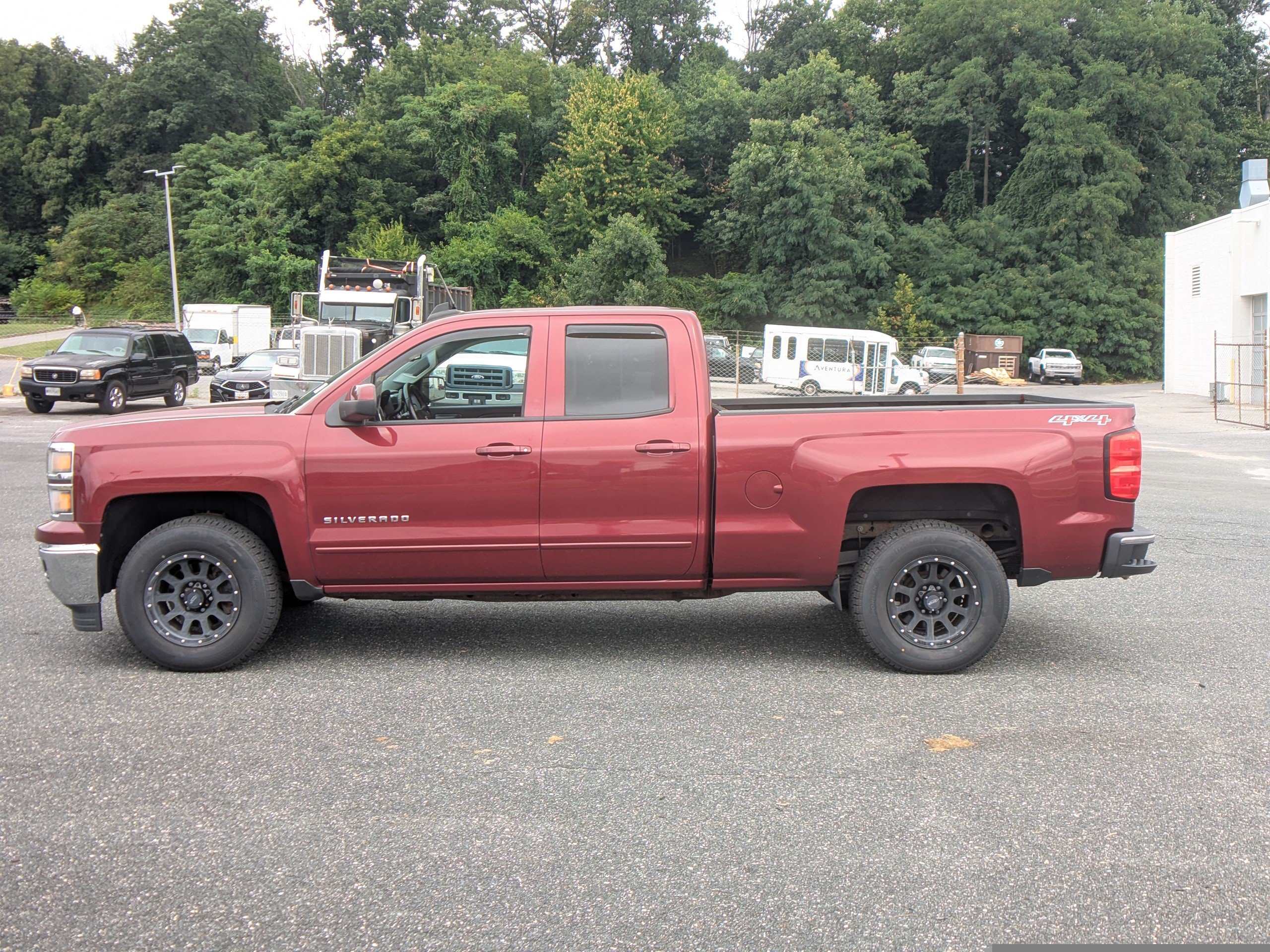 Used 2015 Chevrolet Silverado 1500 LT w/ All Star Edition AWD/4WD image 5