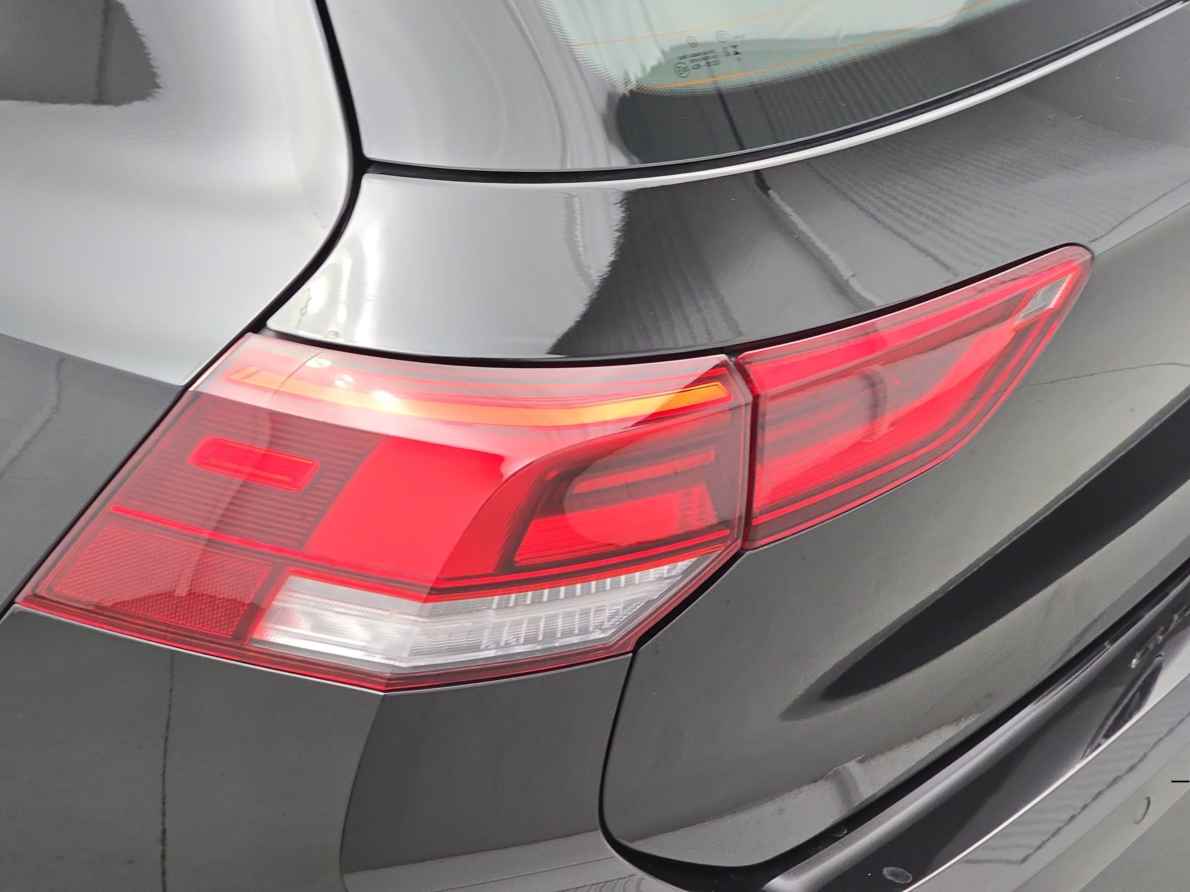 Used 2025 Volkswagen GTI SE FWD image 35