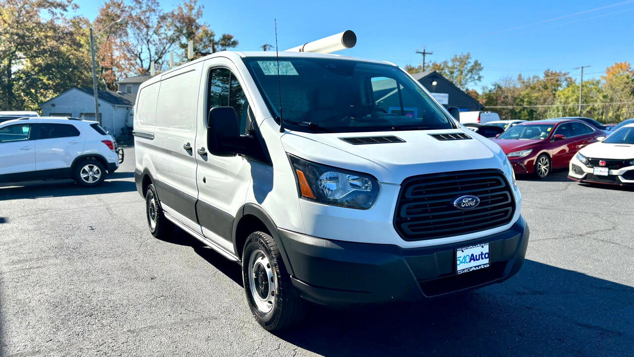 Used 2018 Ford Transit 250 130 Low Roof image 3