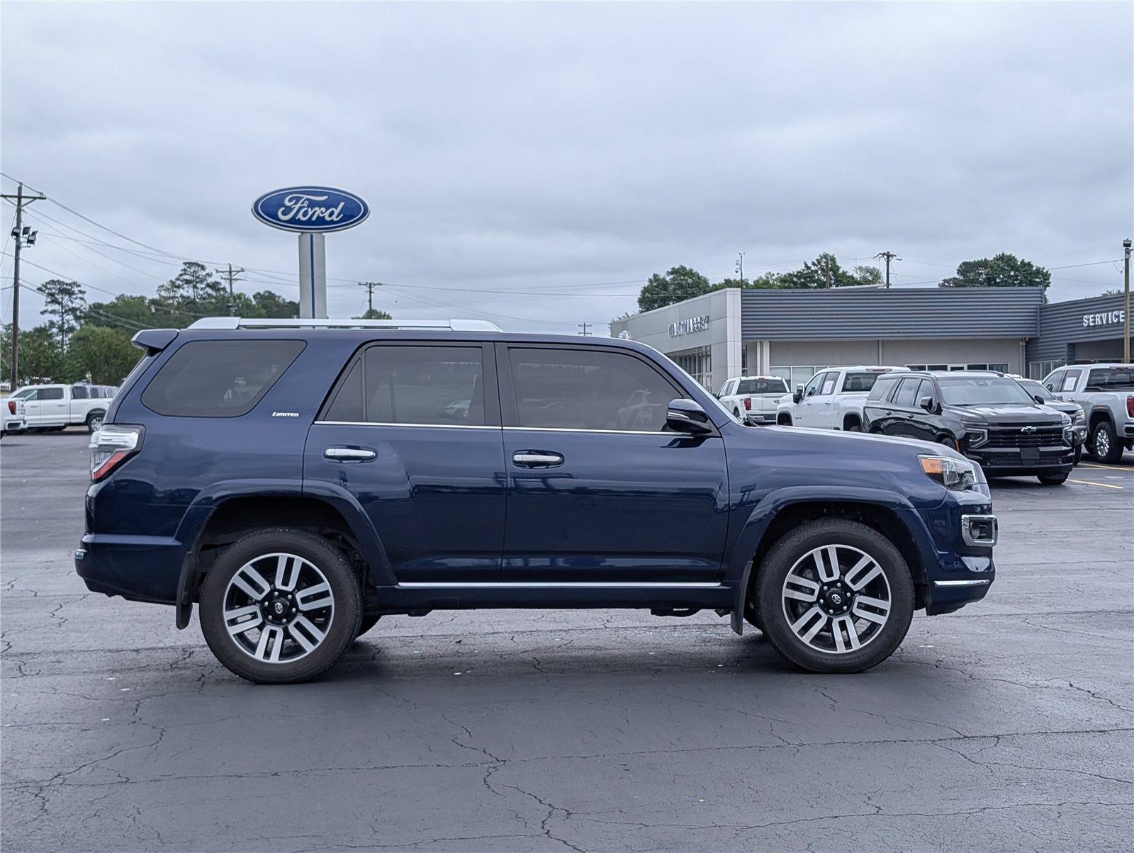 Used 2023 Toyota 4Runner Limited AWD/4WD image 6
