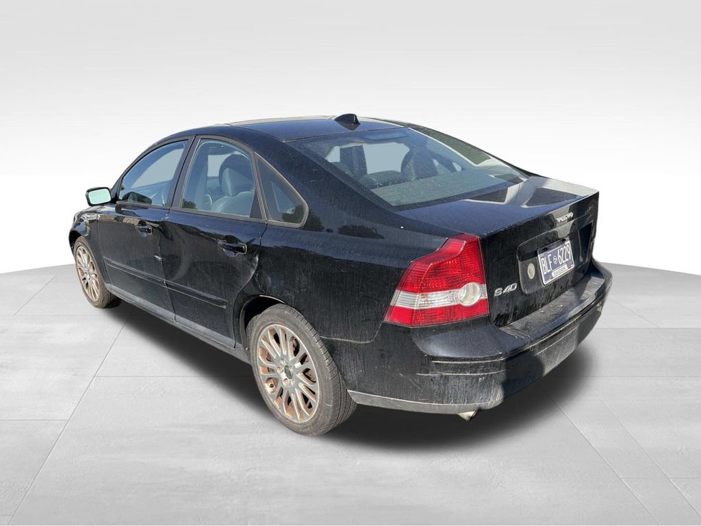 Used 2006 Volvo S40 T5 FWD video 3