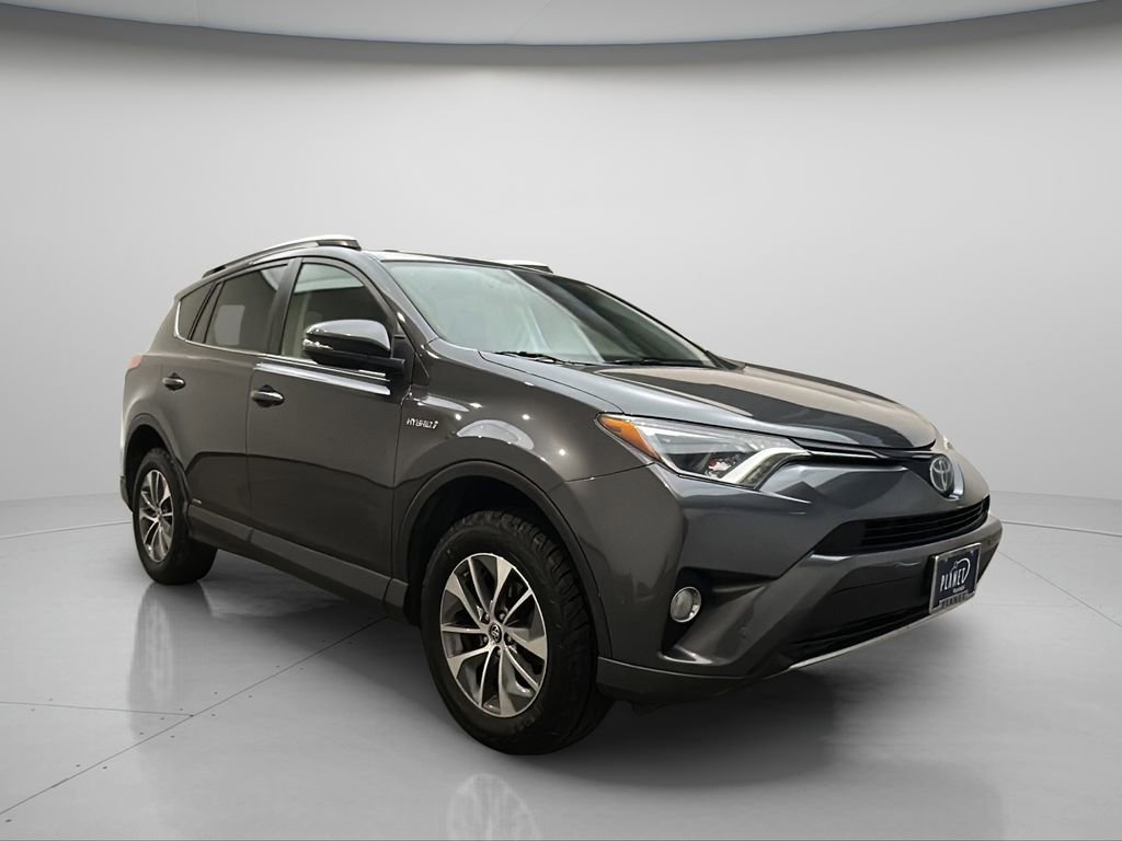 Used 2016 Toyota RAV4 XLE w/ Convenience Package image 1