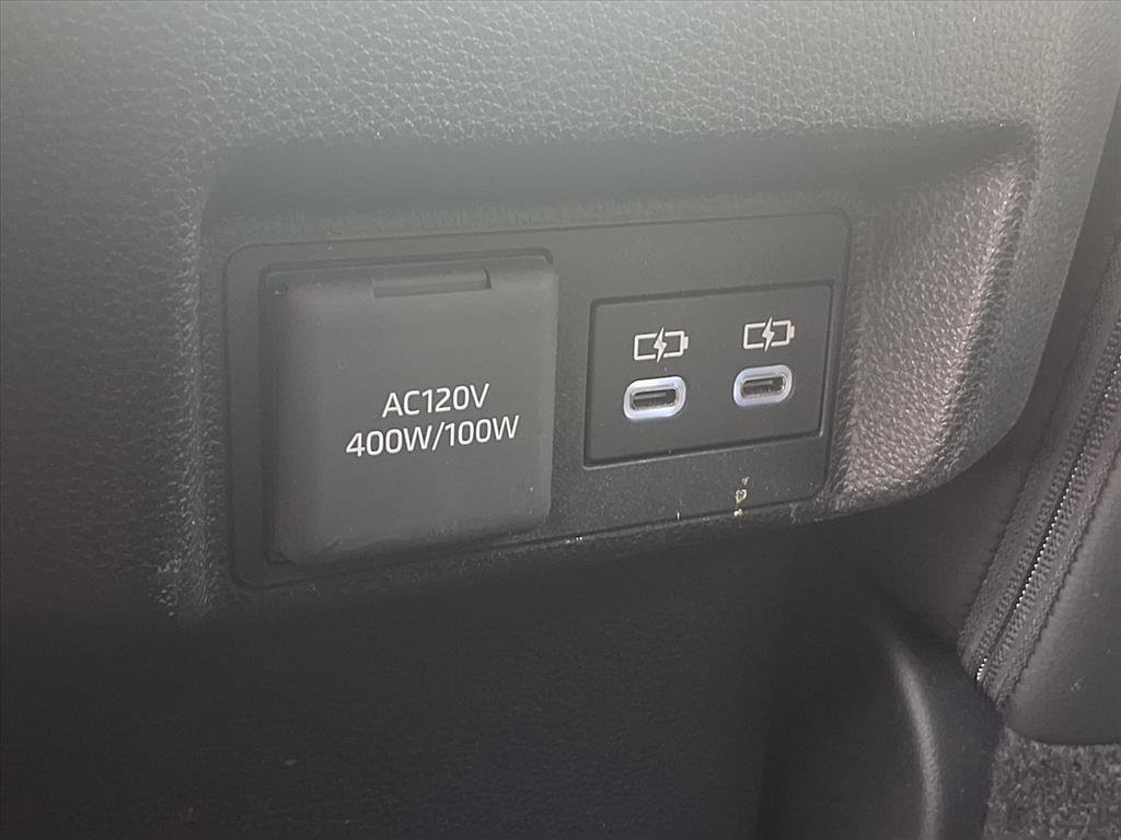 Certified 2025 Toyota Tacoma Limited image 25