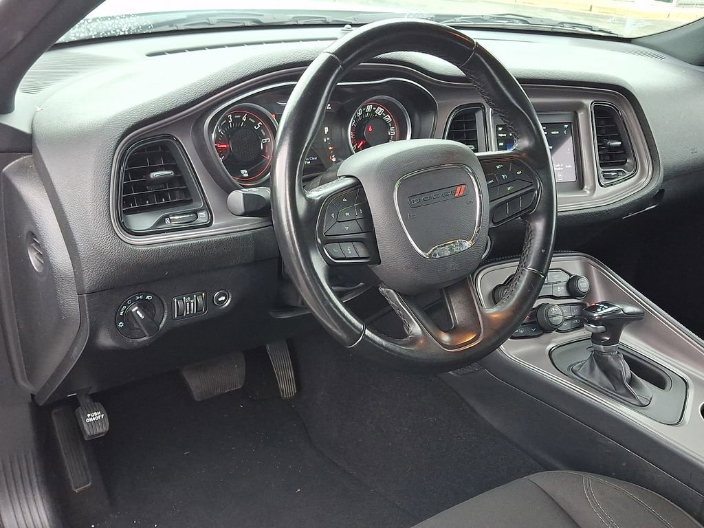 Used 2023 Dodge Challenger SXT RWD image 11