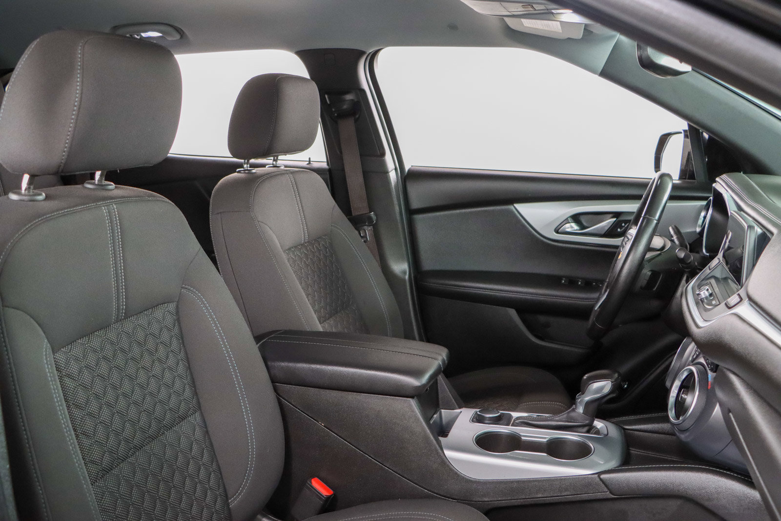 Used 2020 Chevrolet Blazer LT FWD image 26