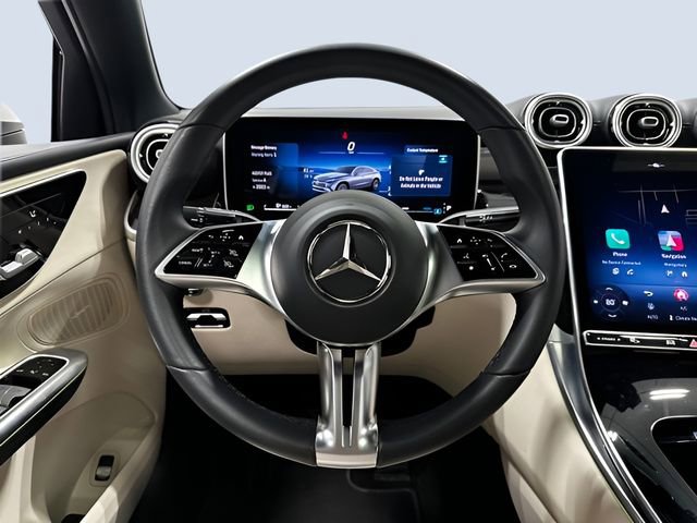 Used 2026 Mercedes-Benz GLC 300 4MATIC image 31