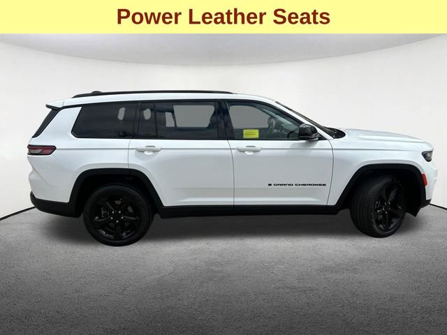 Used 2023 Jeep Grand Cherokee L Limited w/ Black Appearance Package AWD/4WD image 12