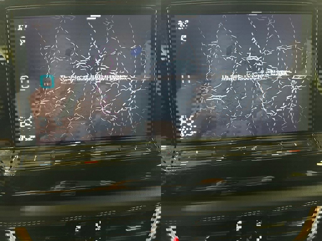 Used 2025 Volkswagen Atlas Cross Sport SE image 33