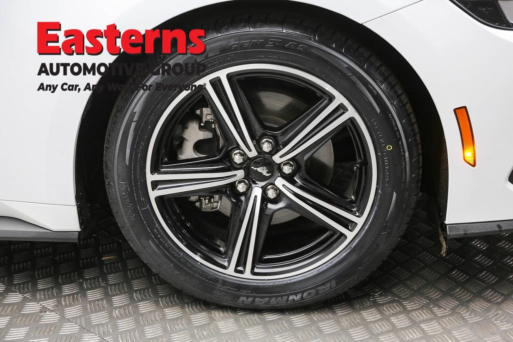 Used 2025 Ford Mustang Coupe image 29