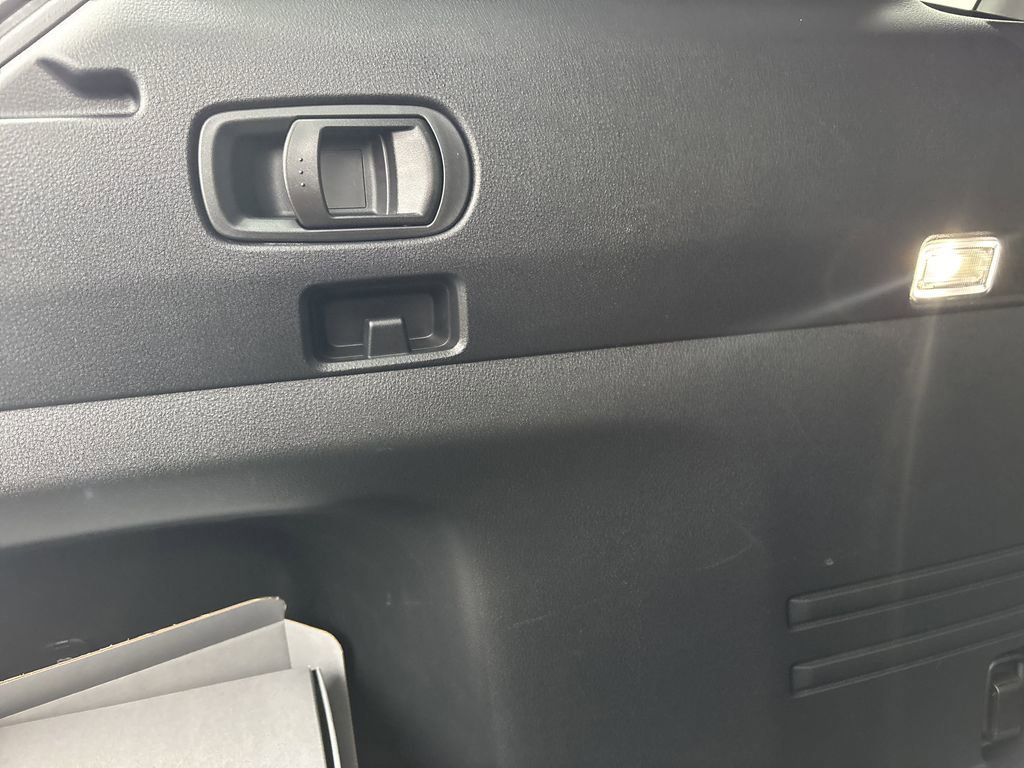 Used 2025 MAZDA CX-50 AWD 2.5 Hybrid w/ Cargo Package image 11