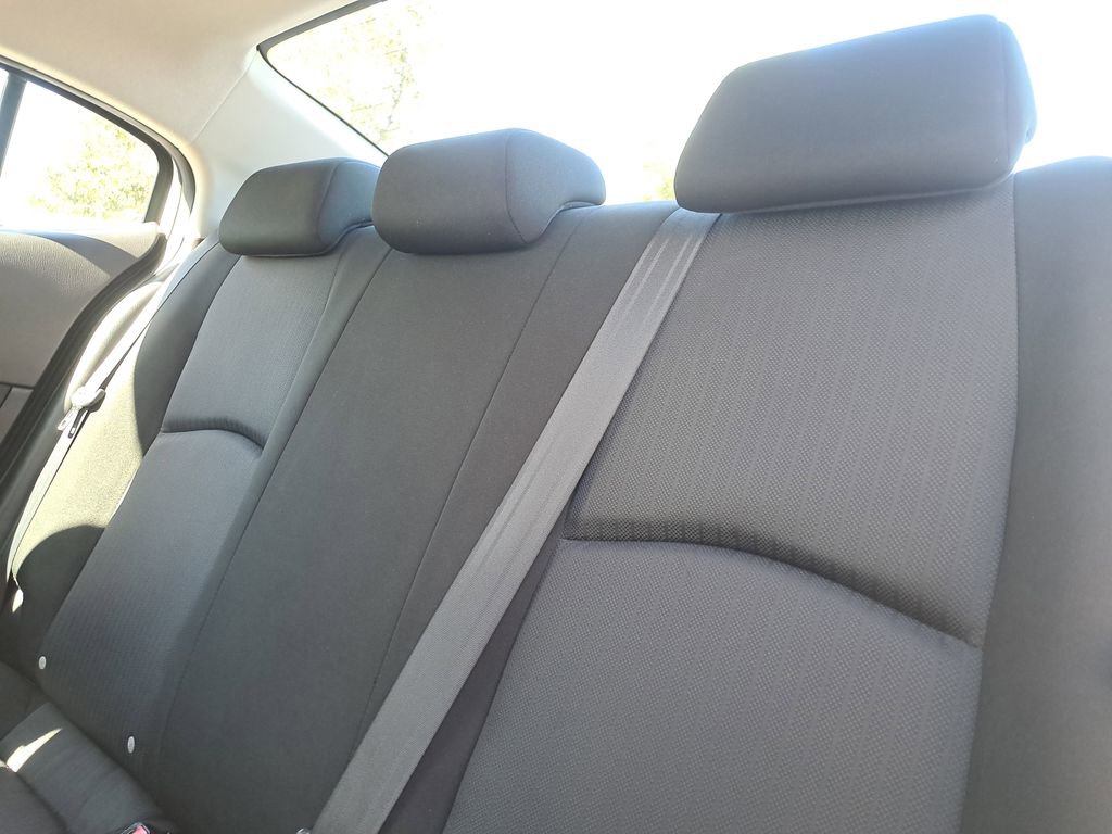 Used 2014 MAZDA MAZDA3 i SV image 8