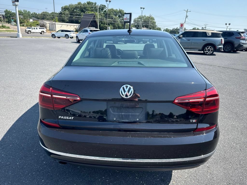 Used 2019 Volkswagen Passat 2.0T Wolfsburg FWD image 4