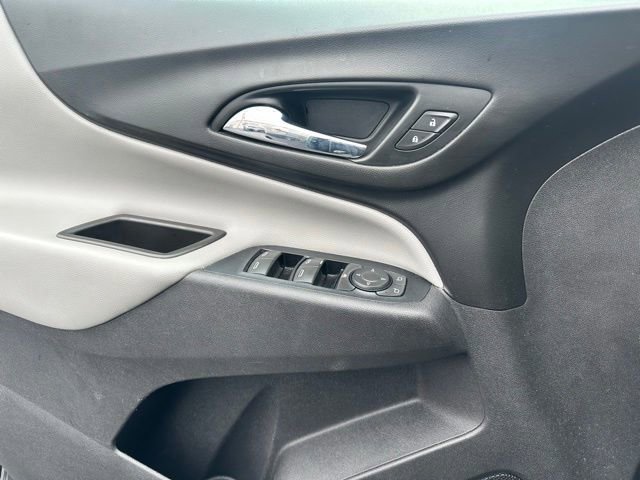 Used 2018 Chevrolet Equinox LS w/ LPO, Floor Liner Package image 11