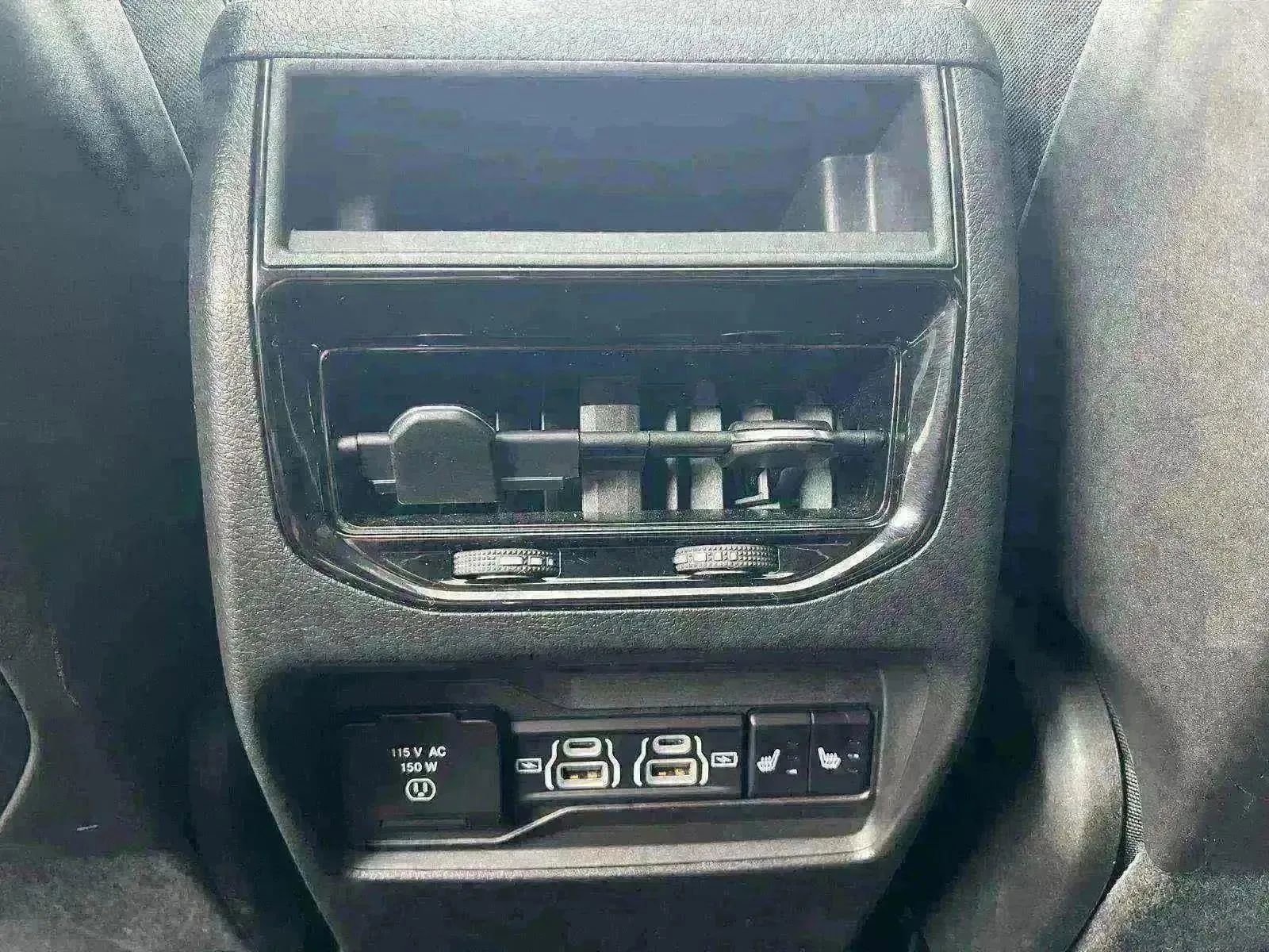 Used 2024 Jeep Grand Cherokee Limited 4xe image 19