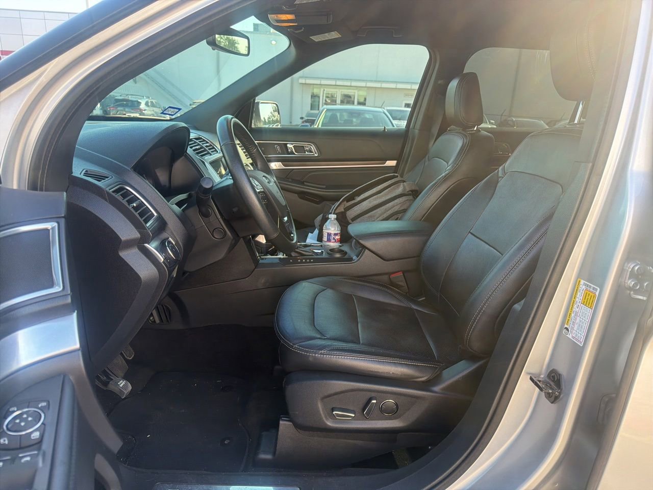 Used 2018 Ford Explorer Limited FWD image 5