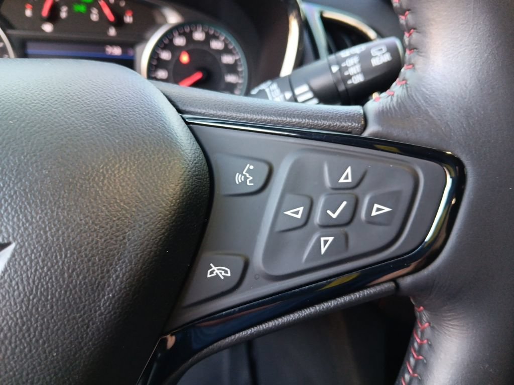 Used 2022 Chevrolet Equinox RS w/ RS Leather Package FWD image 14