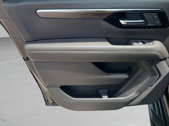 New 2026 Chevrolet Suburban LS w/ LPO, Dark Essentials Package RWD image 18