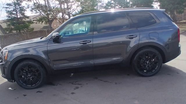 Used 2022 Kia Telluride SX w/ Nightfall Edition Package AWD/4WD image 8
