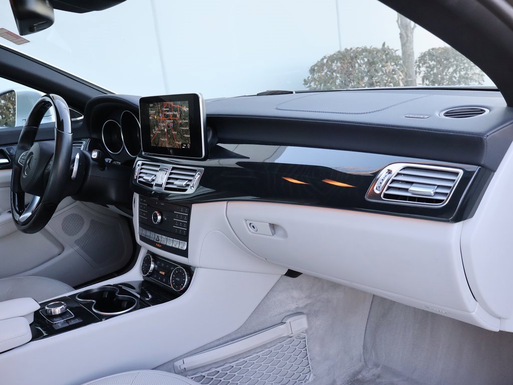 Used 2016 Mercedes-Benz CLS 550 4MATIC image 11