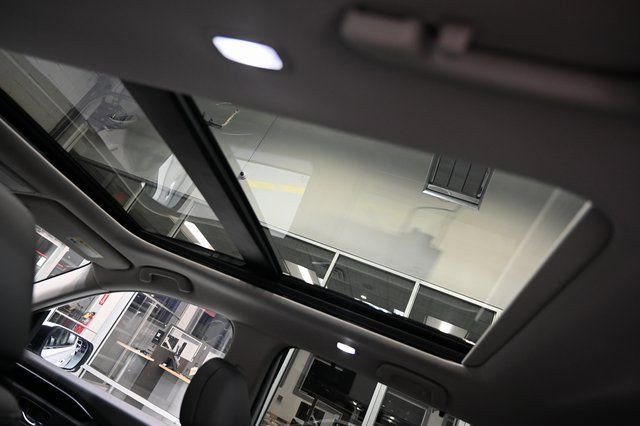 Used 2024 Honda Pilot Touring image 22