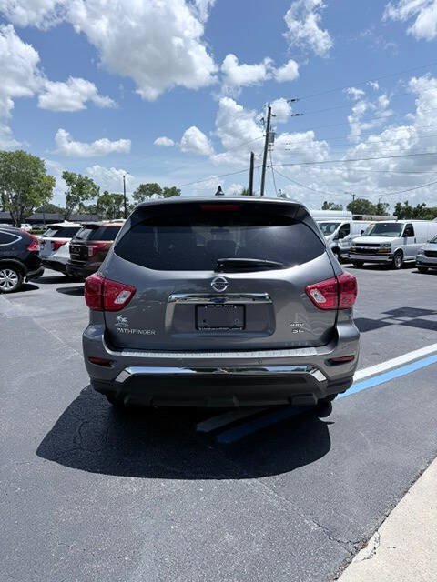 Used 2019 Nissan Pathfinder SL w/ Cargo Package AWD/4WD image 5