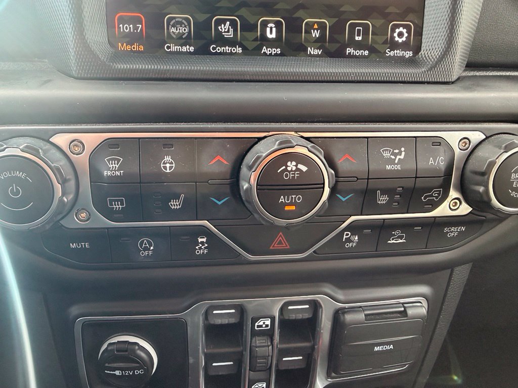 Used 2021 Jeep Gladiator Overland AWD/4WD image 10