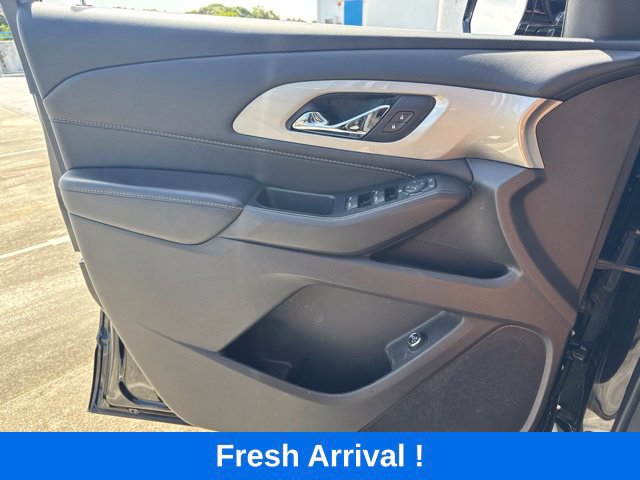 Used 2021 Chevrolet Traverse LT FWD image 13