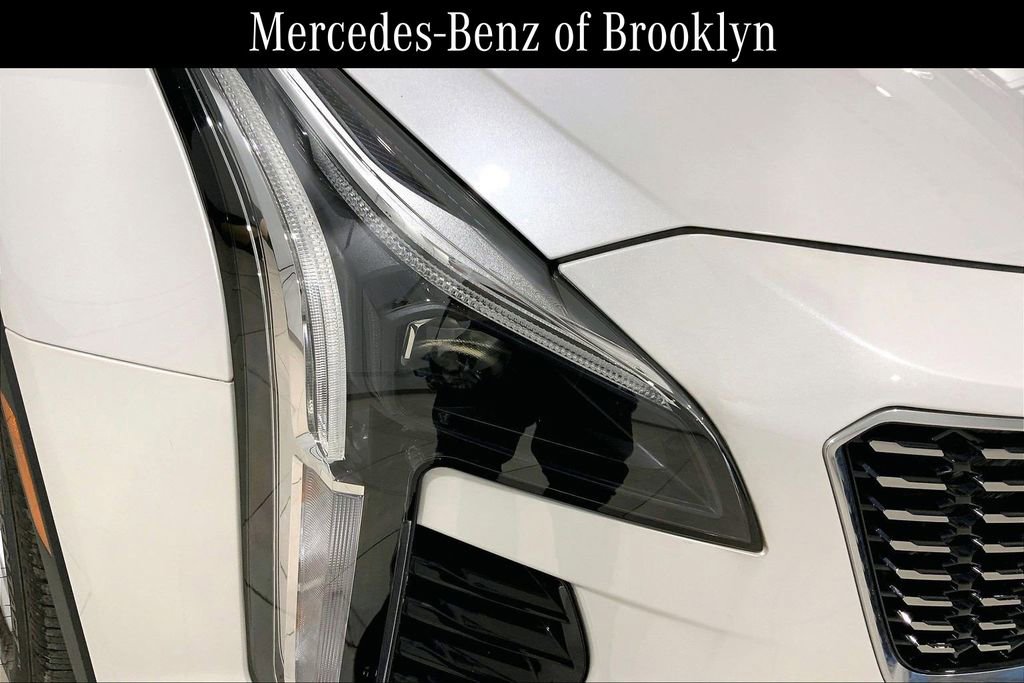 Used 2023 Cadillac XT4 Luxury w/ Cold Weather Package image 27