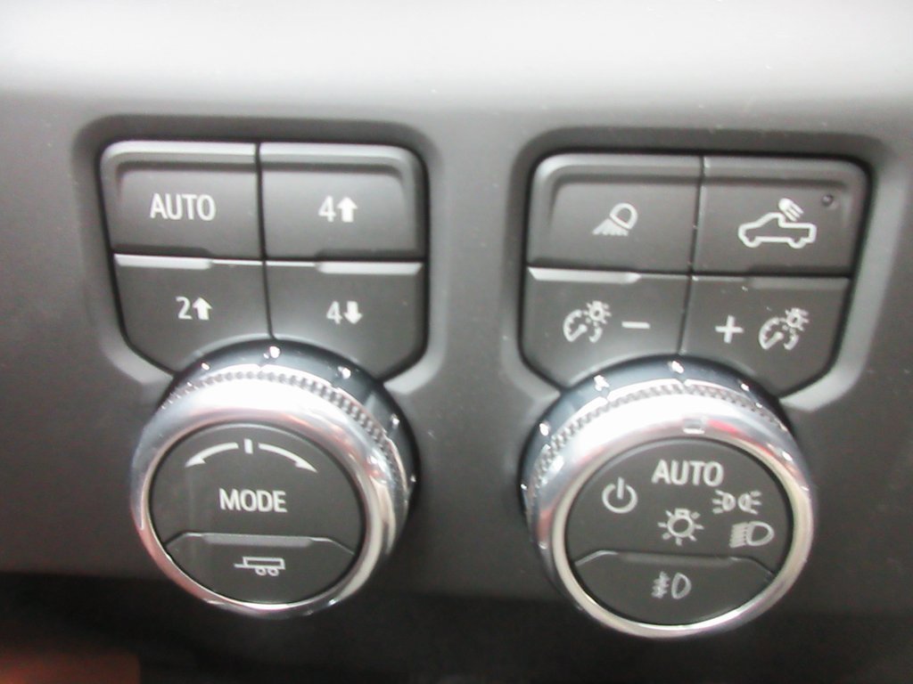 New 2026 GMC Sierra 2500 Denali Ultimate w/ Max Trailering Package image 18