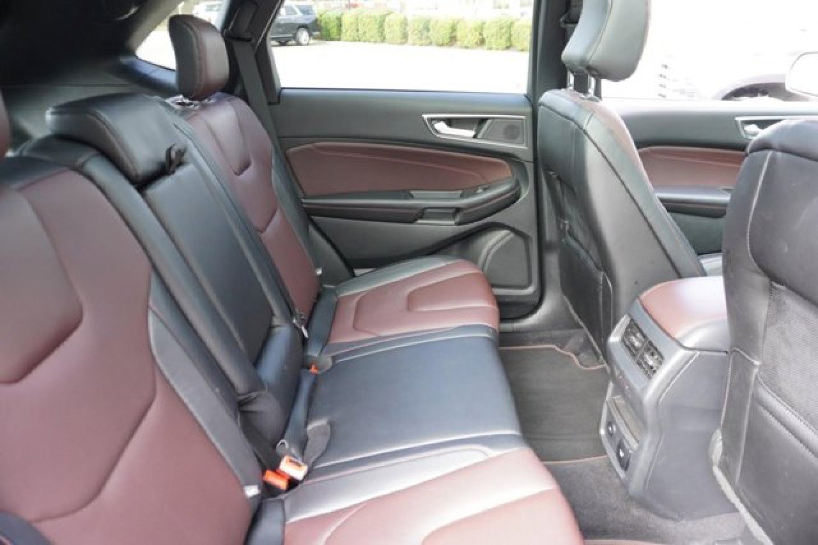 Used 2022 Ford Edge Titanium w/ Equipment Group 301A image 22